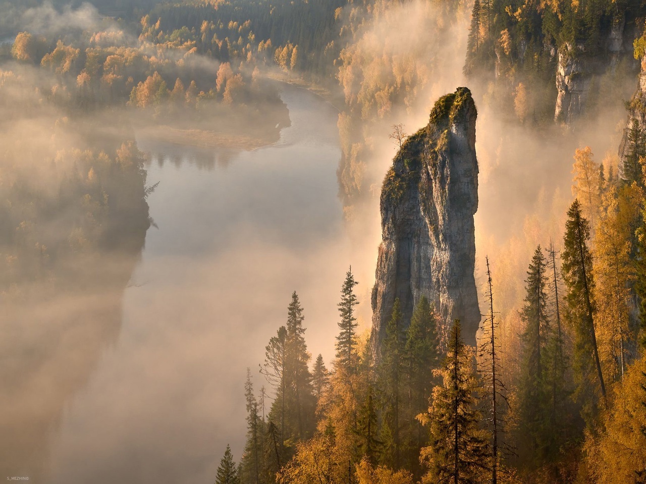 Скала чертов палец