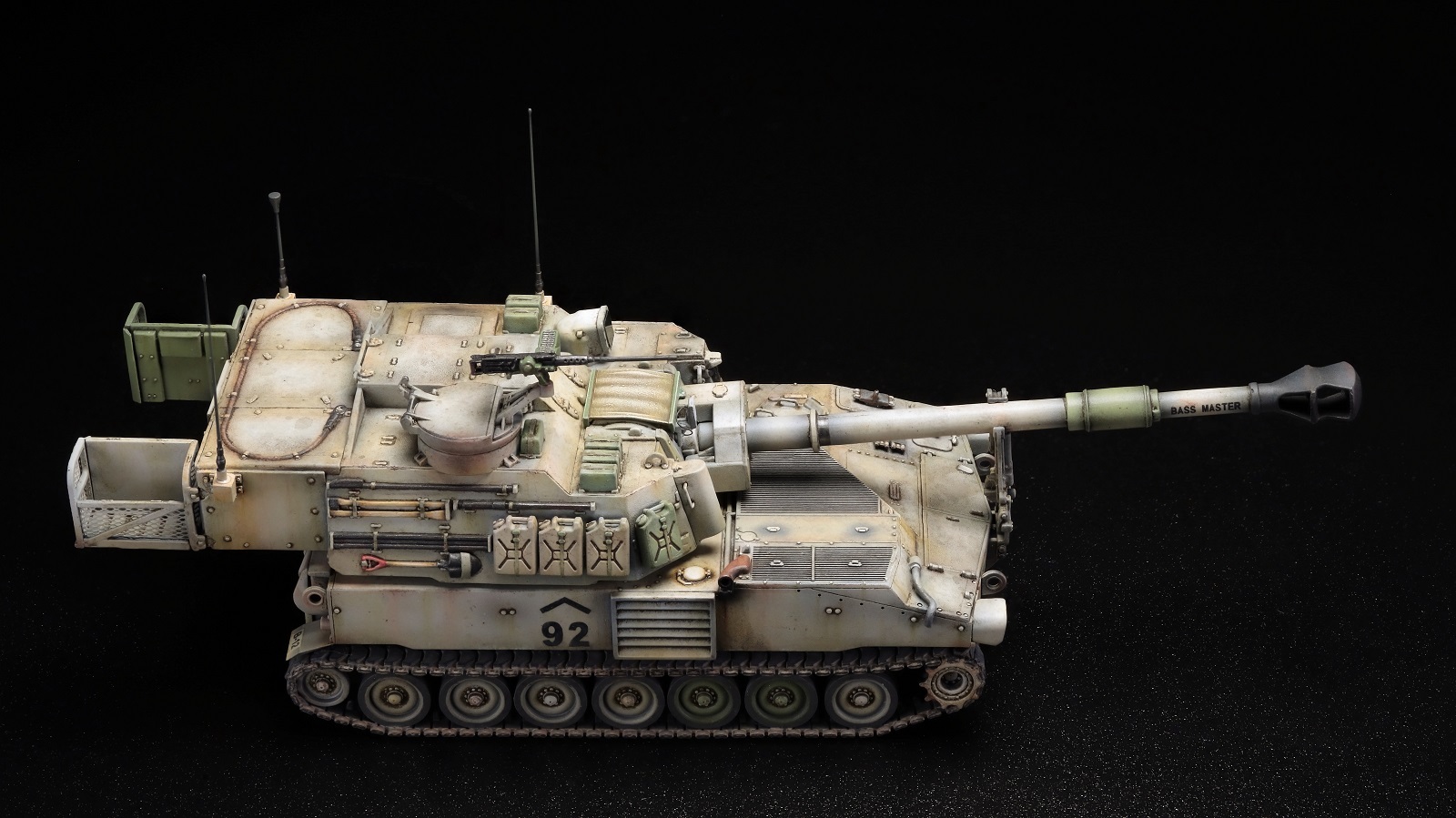 Riich 1/72 RT72001 M109A6 Paladin 155 mm SELF-PROPELLED HOWITZER 